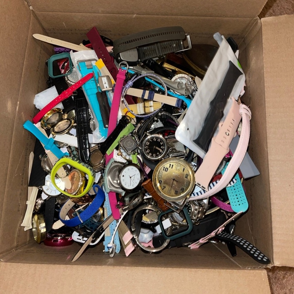 Massive watch bulk resell keep watches